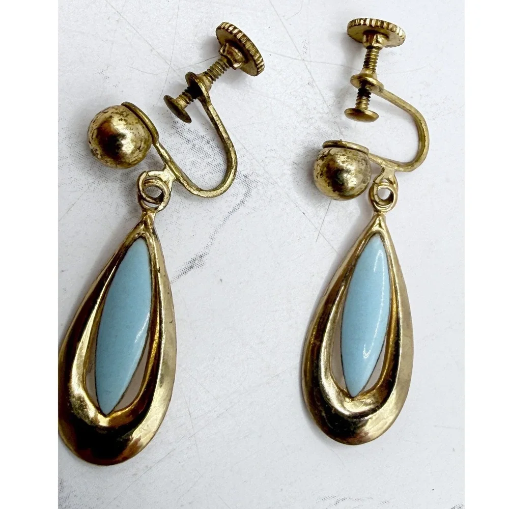 Vintage Blue Drop Earrings Gold Tone Screw Back Teardrop Dangle 1.5‎ Inch
